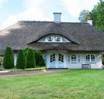 Haus zum Kaufen in Schloß Holte Stukebrock 1.090.000,00 € 424.29 m²