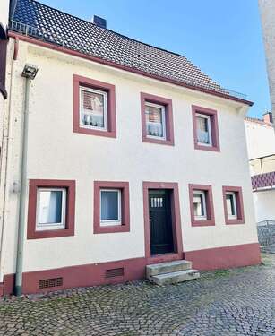 Foto - Haus zum Kaufen in Landstuhl 125.000,00 € 114.7 m²