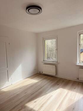 Foto - Wohnung zum Mieten in Wilkau-Haßlau 435,00 € 67 m²