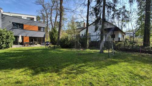 Foto - Haus zum Mieten in Erlangen 4.260,00 € 230 m²