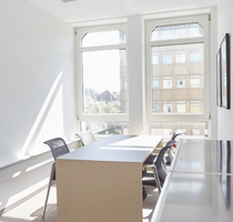 Büro in Köln 1.100,00 € 42 m² - 1.100,00 EUR Kaltmiete, ca.  42,00 m² in Köln (PLZ: 50672)