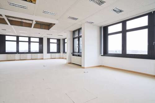 Foto - Büro in Neuss 3.900,00 € 602 m²