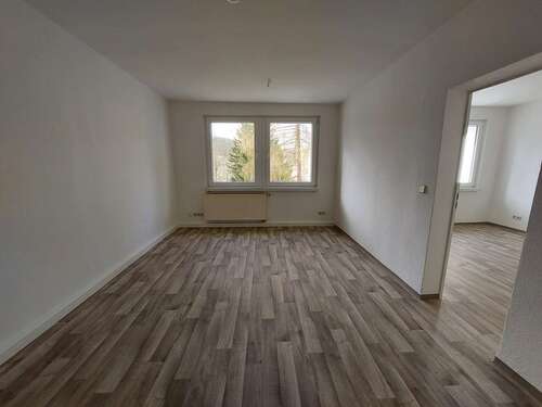Foto - Wohnung zum Mieten in Suhl 293,15 € 46.61 m²