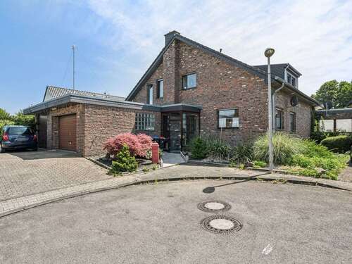 Foto - Haus zum Kaufen in Aachen 699.000,00 € 170.7 m²