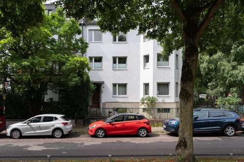 Foto - Haus zum Kaufen in Düsseldorf 1.540.000,00 € 551 m²