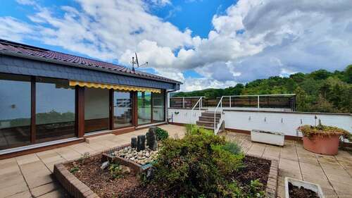 Foto - Haus zum Mieten in Linsengericht 1.950,00 € 145 m²