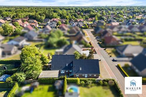 Foto - Haus zum Kaufen in Westoverledingen 658.000,00 € 305 m²