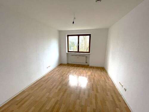 Foto - Wohnung zum Mieten in Regensburg 372,94 € 19.44 m²