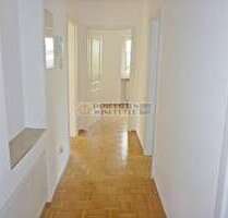 Haus zum Kaufen in Regensburg 1.100.000,00 € 210 m²