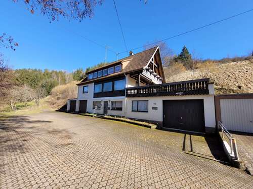 Foto - Haus zum Kaufen in Lossburg 259.000,00 € 170 m²