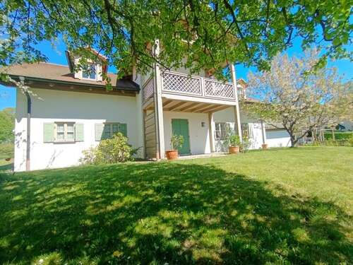 Foto - Haus zum Mieten in Aystetten 2.400,00 € 250 m²