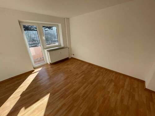 Foto - Wohnung zum Mieten in Regensburg 370,36 € 36.01 m²