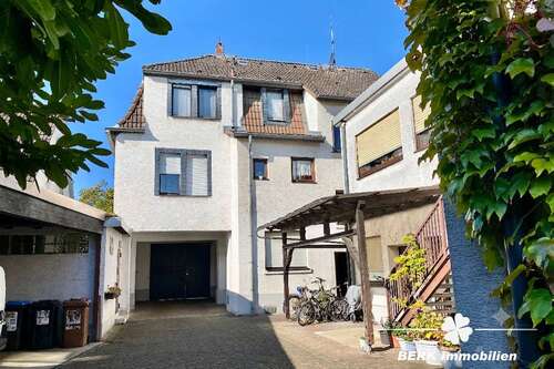Foto - Haus zum Kaufen in Rüsselsheim 895.000,00 € 340.05 m²
