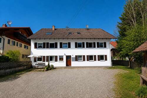 Foto - Haus zum Kaufen in Schwabniederhofen, Gemeinde Altenstadt 669.000,00 € 291 m²
