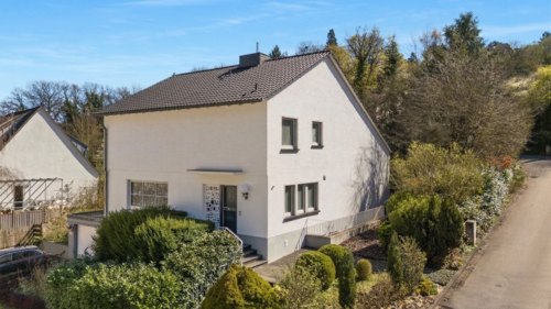 Foto - Haus zum Kaufen in Bad Münstereifel 349.000,00 € 196 m²