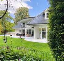 Haus zum Kaufen in Hamburg Wohldorf-Ohlstedt 1.144.500,00 € 282 m² - Hamburg / Wohldorf-Ohlstedt