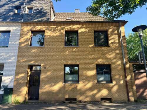 Foto - Haus zum Kaufen in Krefeld 419.000,00 € 168 m²