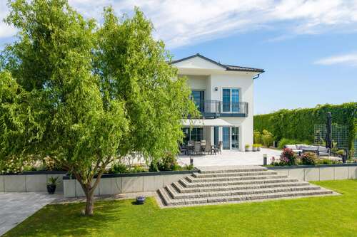 Foto - Haus zum Kaufen in Rathenow 2.850.000,00 € 330 m²