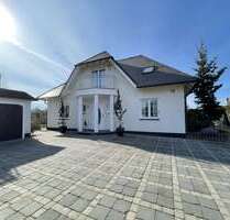 Haus zum Kaufen in Hennigsdorf 1.300.000,00 € 244 m²