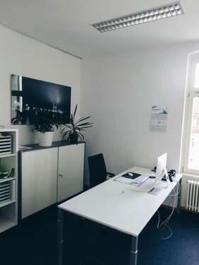 Foto - Büro in Erfurt 380,00 € 23 m² - 380,00&nbsp;EUR Kaltmiete, ca.&nbsp; 23,00&nbsp;m&sup2;