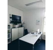 Büro in Erfurt 380,00 € 23 m² - 380,00&nbsp;EUR Kaltmiete, ca.&nbsp; 23,00&nbsp;m&sup2; in Erfurt (PLZ: 99084)