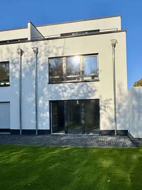 Foto - Haus zum Kaufen in Solingen 749.550,00 € 175.1 m²