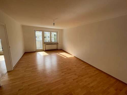 Foto - Wohnung zum Mieten in Regensburg 991,65 € 86.23 m²
