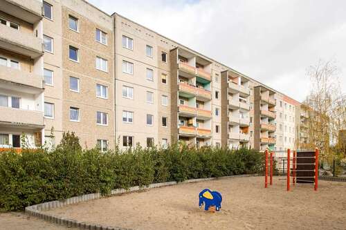 Foto - Wohnung zum Mieten in Neubrandenburg 237,00 € 59.96 m²