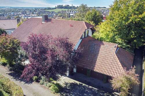 Foto - Haus zum Kaufen in Erbach 790.000,00 € 250 m²