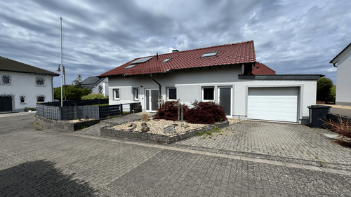 Foto - Haus zum Kaufen in Oberhonnefeld-Gierend 420.000,00 € 154 m²