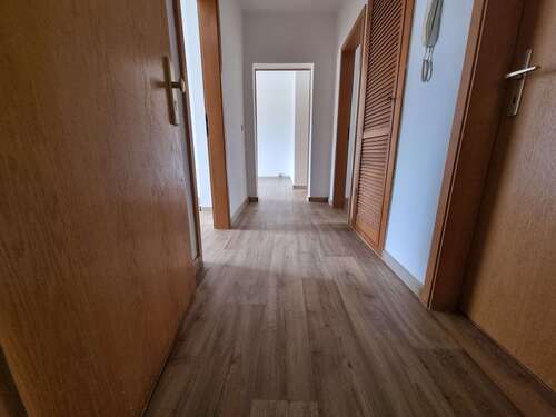 Foto - Wohnung zum Mieten in Schönebeck 399,00 € 67 m²