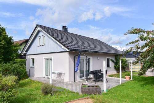 Foto - Haus zum Kaufen in Oelsnitz 225.000,00 € 83.88 m²