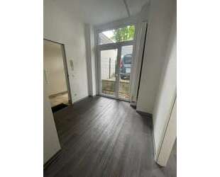 Büro in Bottrop 285,60 € 24 m² - 285,60&nbsp;EUR Kaltmiete, ca.&nbsp; 24,00&nbsp;m&sup2; in Bottrop (PLZ: 46236)