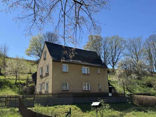 Foto - Haus zum Kaufen in Hennersdorf Augustusburg 50.000,00 € 120 m²