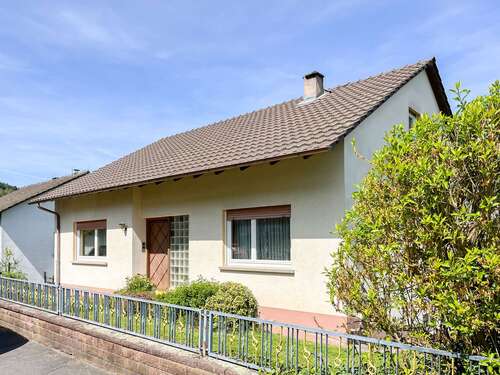 Foto - Haus zum Kaufen in Amorbach 330.000,00 € 141.41 m²