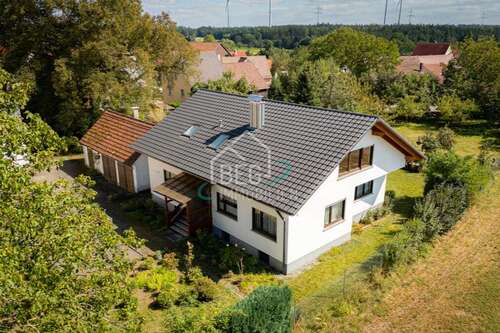 Foto - Haus zum Kaufen in Bühlertann Fronrot 639.000,00 € 298.66 m²