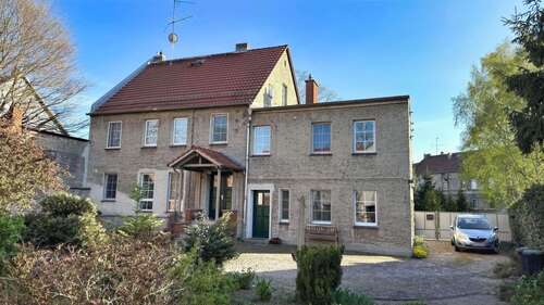 Foto - Haus zum Kaufen in Forst 179.000,00 € 249 m²