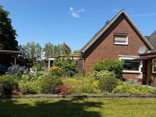 Foto - Haus zum Mieten in Wiefelstede 880,00 € 120 m²