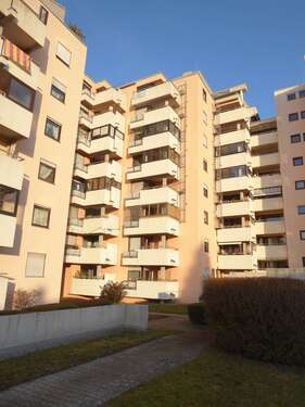 Foto - Wohnung zum Mieten in Ludwigsburg-Neckarweihingen 500,00 € 40.7 m²