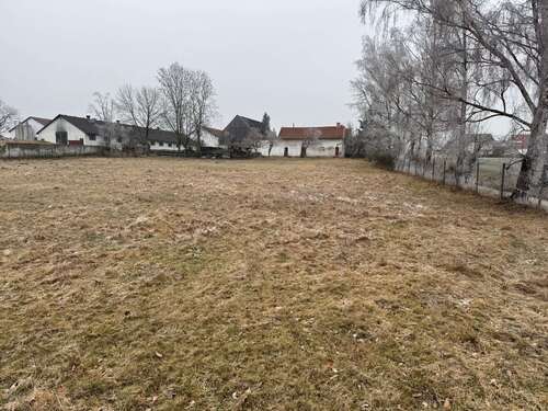 Foto - Grundstück zu verkaufen in Petershausen 995.000,00 € 7500 m²