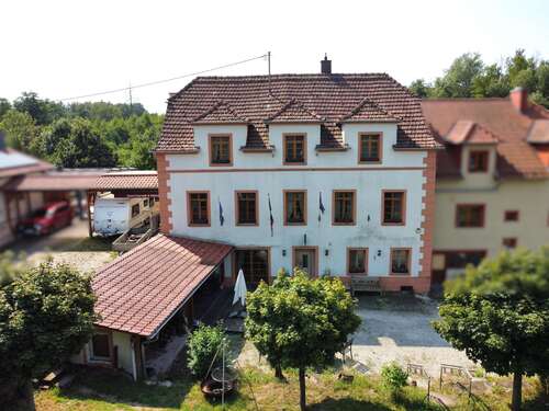 Foto - Haus zum Kaufen in Waldmohr 235.000,00 € 348 m²