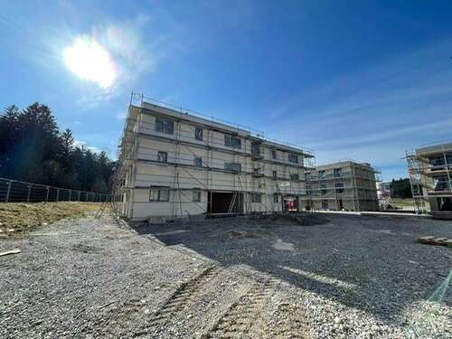 Foto - Haus zum Mieten in Pforzen 2.200,00 € 239 m²