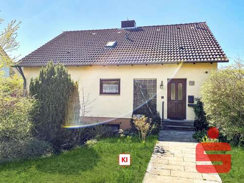 Foto - Haus zum Kaufen in Ochsenfurt 359.000,00 € 143 m²