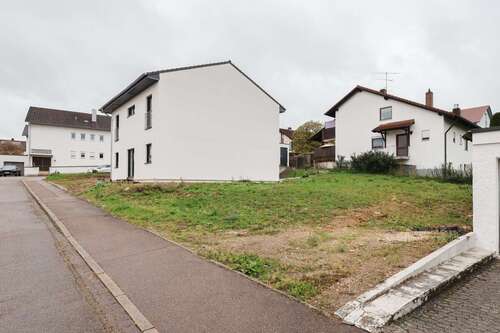 Foto - Grundstück zu verkaufen in Wettstetten 200.000,00 € 302 m²