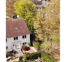 Haus zum Kaufen in Wiesbaden 475.000,00 € 146.2 m² Haus zum Kaufen in Wiesbaden 475.000,00 € 146.2 m²