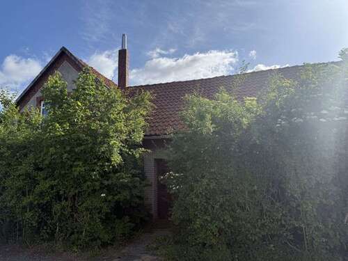 Foto - Haus zum Kaufen in Nienstädt 90.000,00 € 110 m²