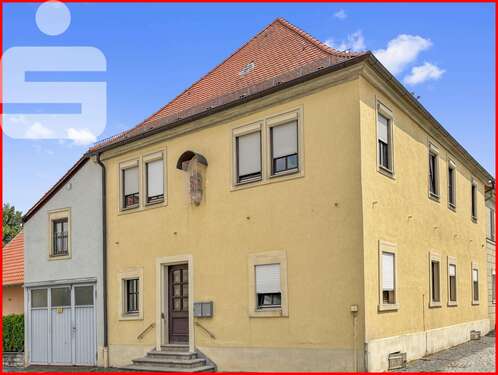 Foto - Haus zum Kaufen in Iphofen 215.000,00 € 150 m²