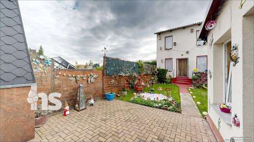 Foto - Haus zum Kaufen in Bad Lauchstädt 90.000,00 € 133 m²