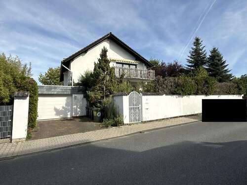 Foto - Haus zum Kaufen in Dietzenbach 680.000,00 € 238 m²