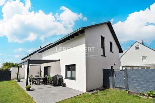 Foto - Haus zum Kaufen in Solingen Höhscheid 650.000,00 € 146.03 m²